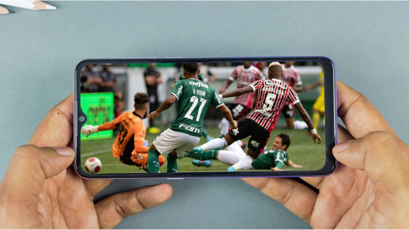 Como assistir futebol no celular com FuboTV